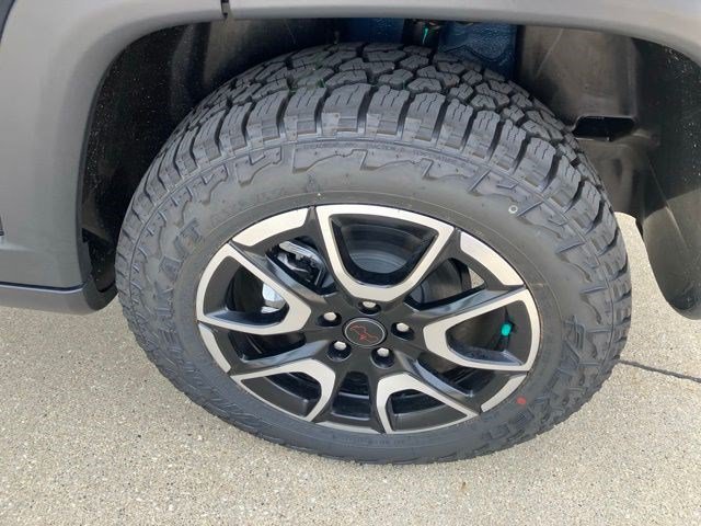 New 2026 Jeep Compass Trailhawk AWD/4WD image 29