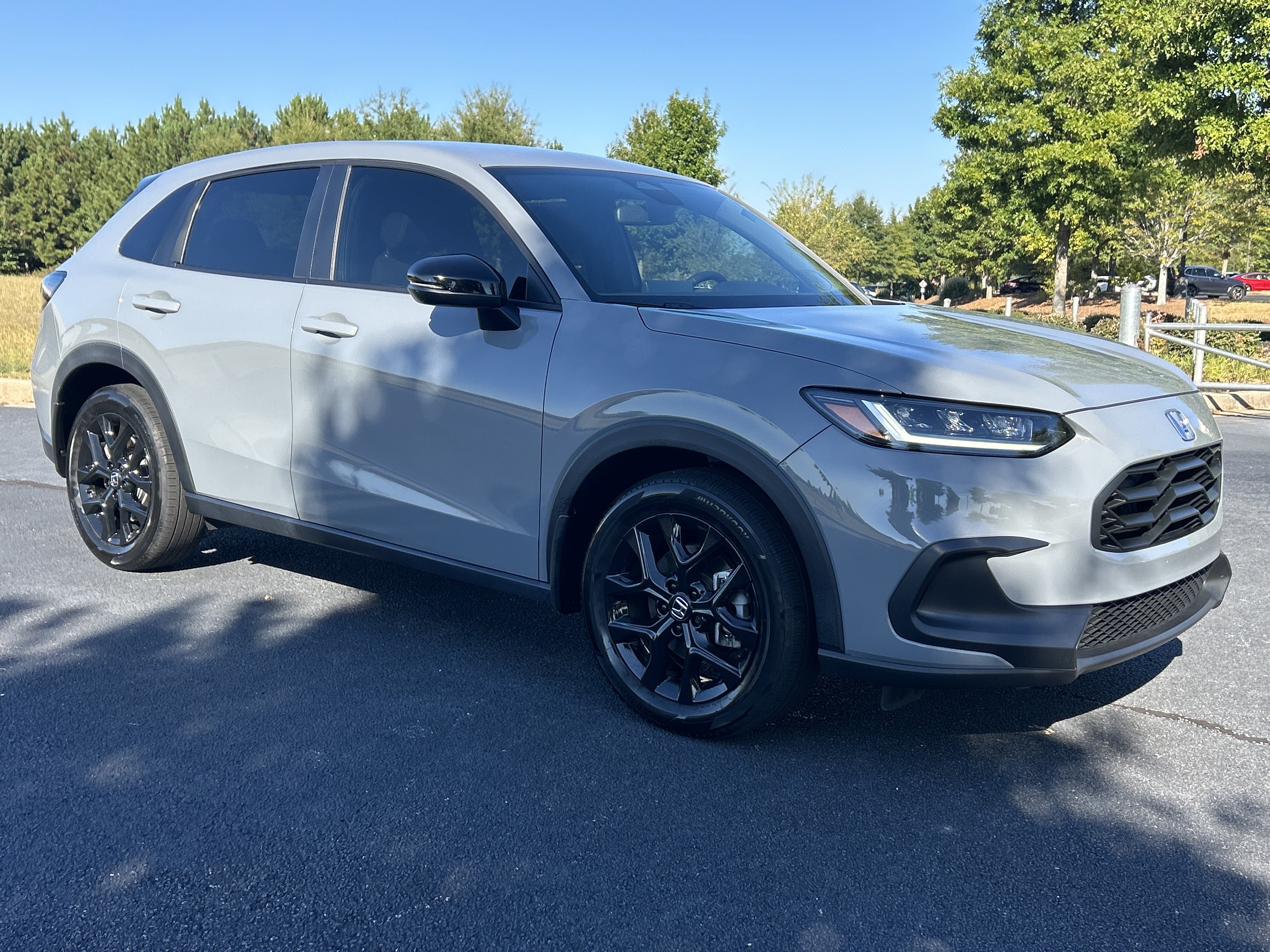 Certified 2025 Honda HR-V Sport image 2