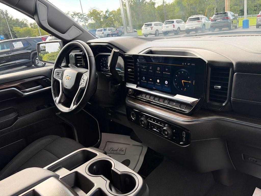 Used 2023 Chevrolet Silverado 1500 LT AWD/4WD image 39