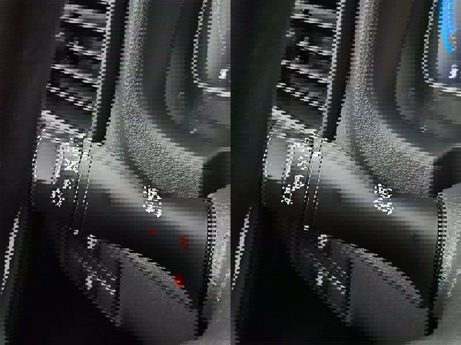 Used 2022 Nissan Leaf S image 26