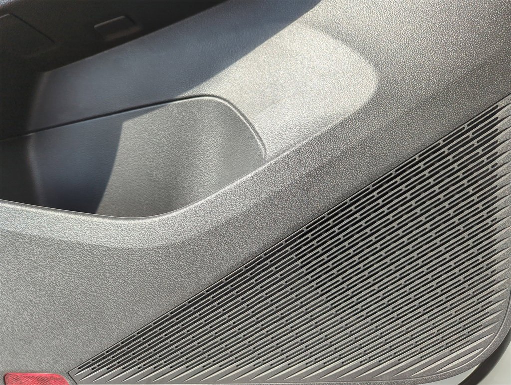 New 2026 Volkswagen Atlas Cross Sport SE image 27