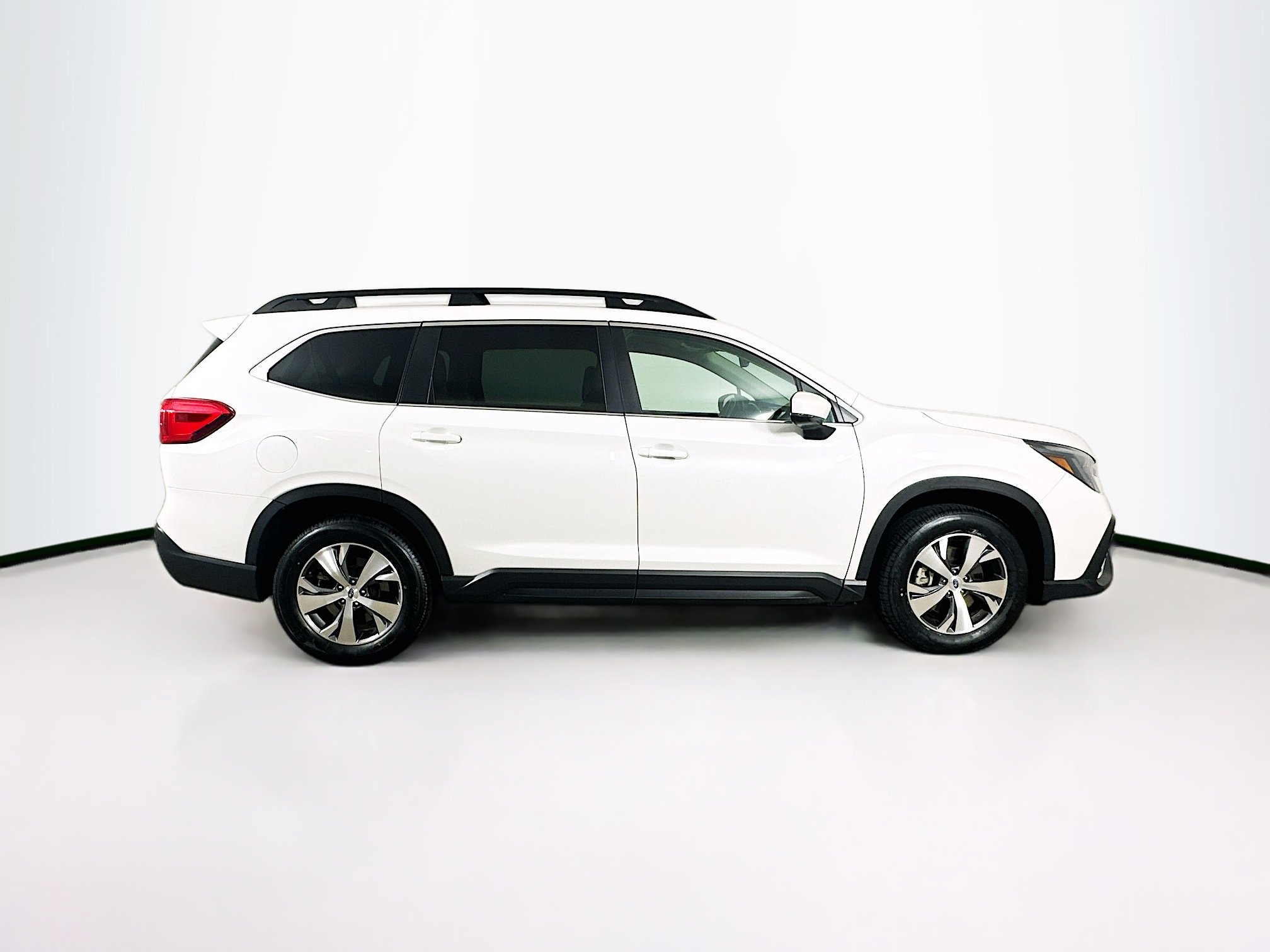 Used 2025 Subaru Ascent Premium image 10