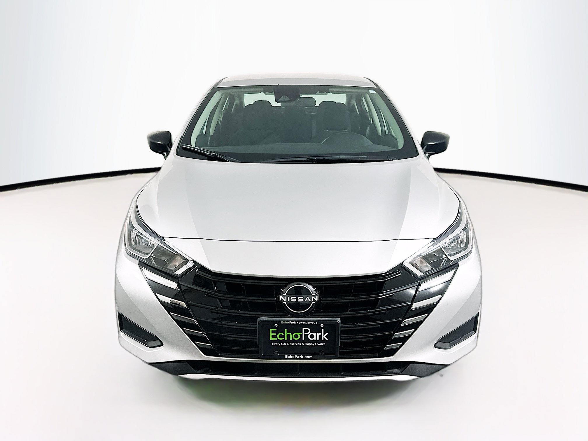 Used 2024 Nissan Versa S w/ Trunk Package FWD image 2