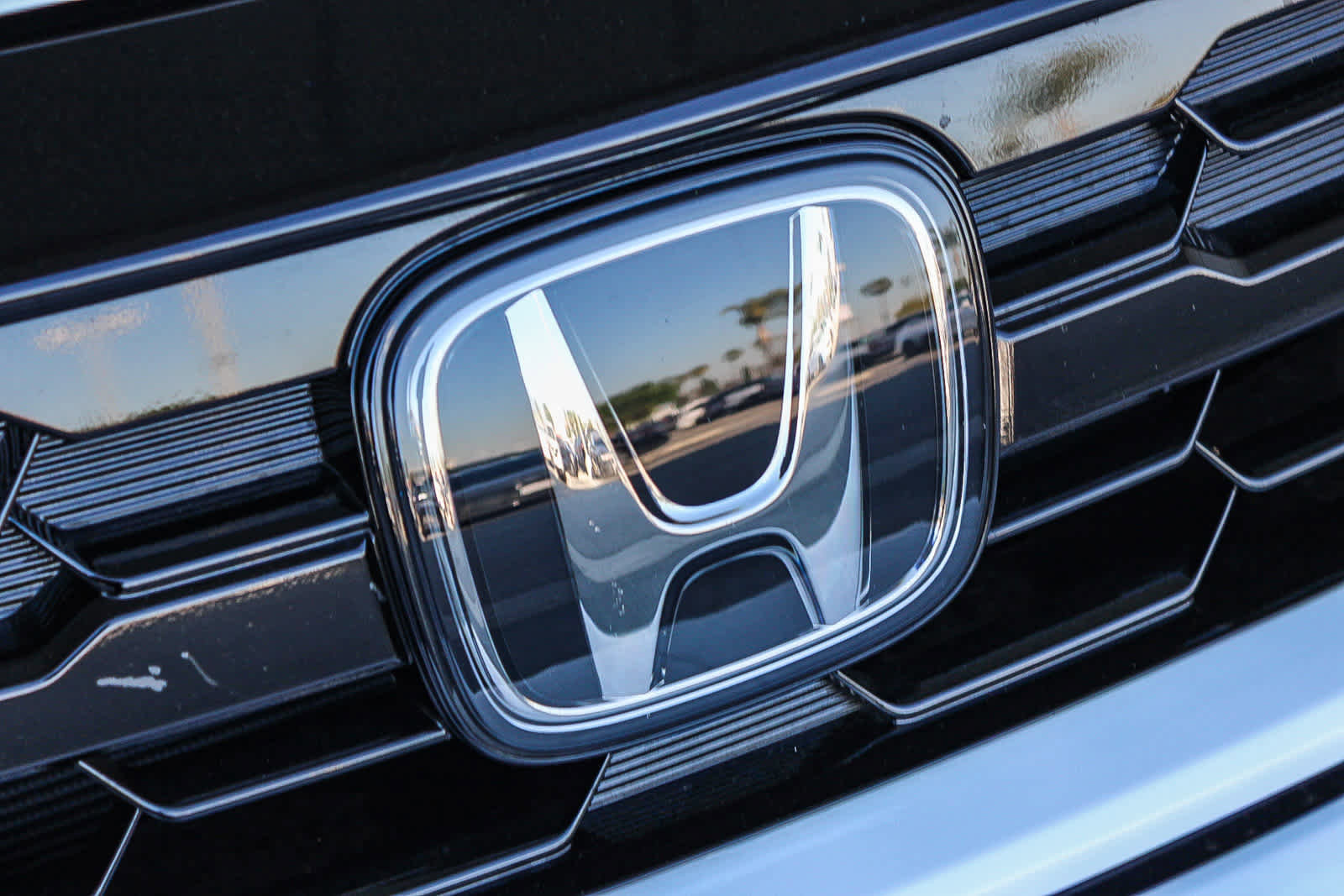 Used 2025 Honda Odyssey Elite image 5