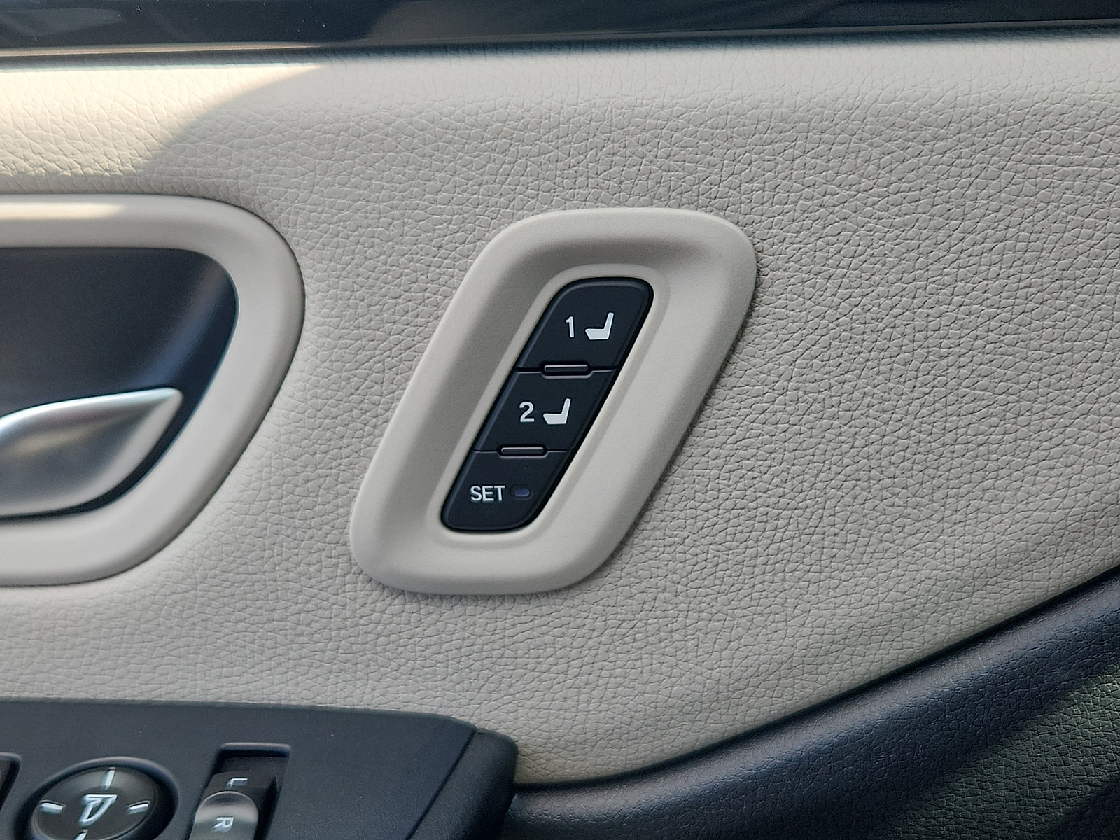 New 2026 Honda Pilot EX-L image 16
