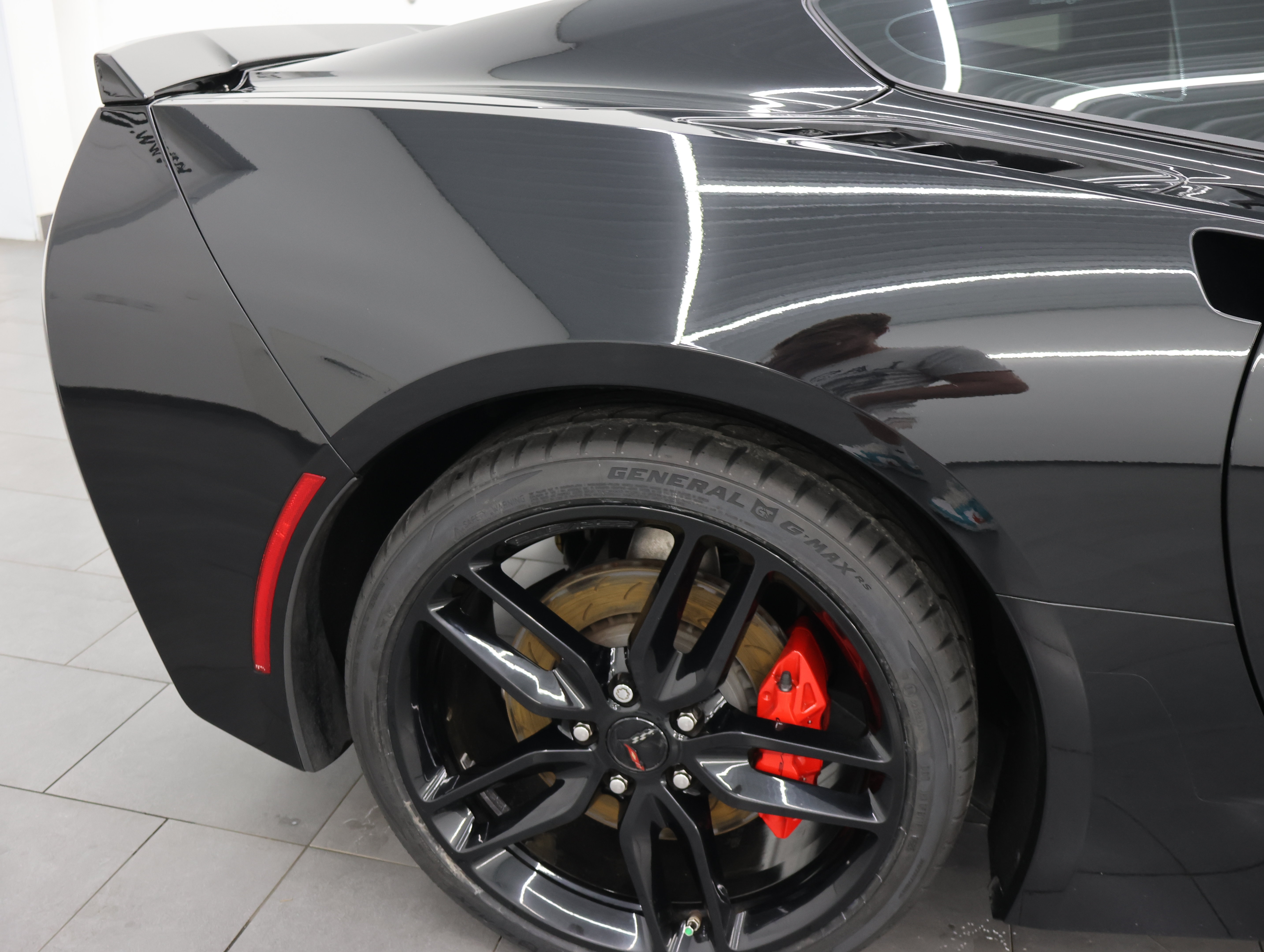 Used 2016 Chevrolet Corvette Stingray Coupe w/ Carbon Flash Badge Package RWD image 56