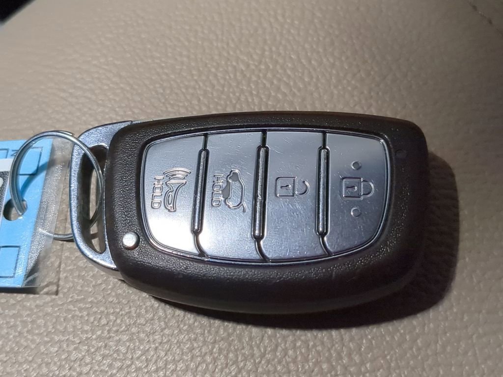 Used 2017 Hyundai Tucson Limited AWD/4WD image 39