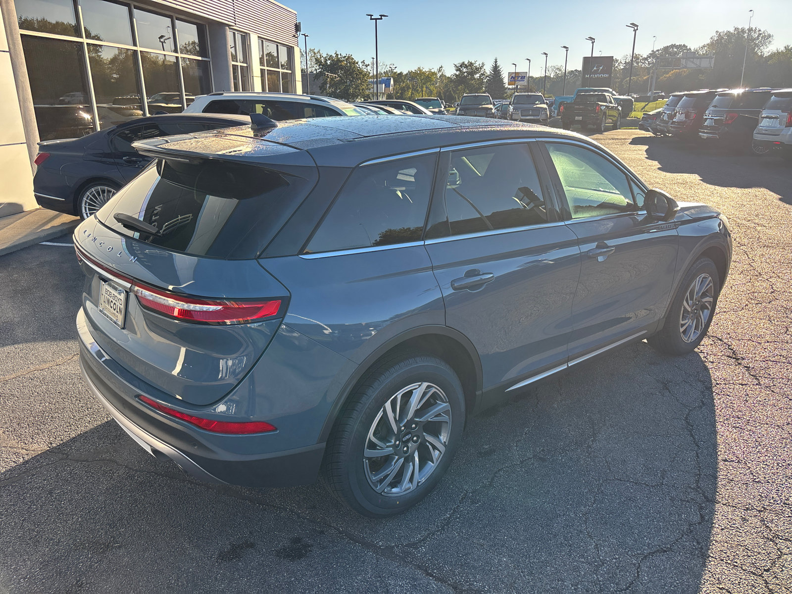Certified 2023 Lincoln Corsair AWD w/ Equipment Group 101A image 7