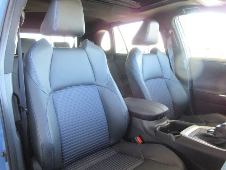 Used 2025 Toyota RAV4 XSE image 29