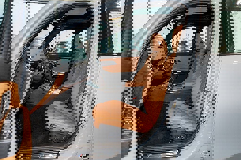 New 2026 BMW 330i xDrive Sedan w/ M Sport Package image 18