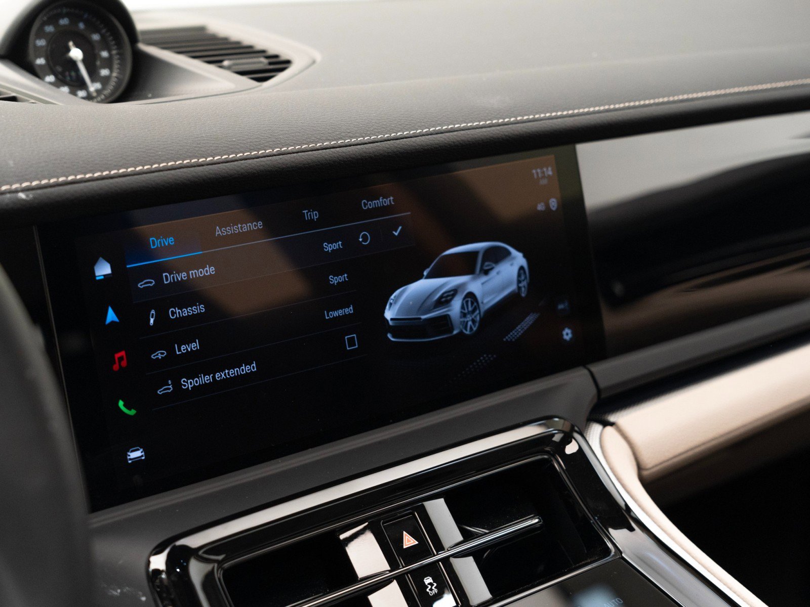 Used 2025 Porsche Panamera 4 image 29