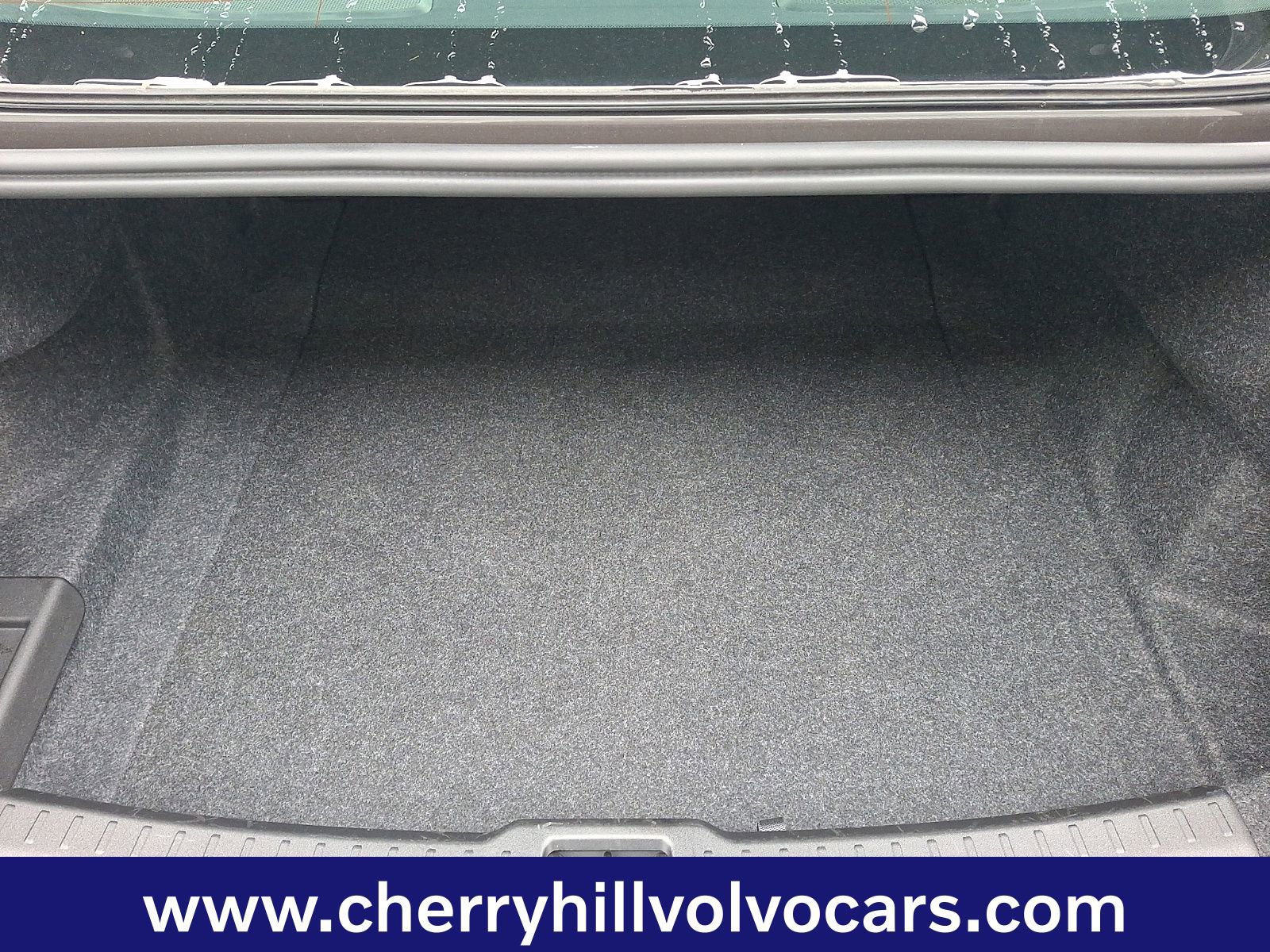 Certified 2025 Volvo S60 B5 Plus image 29