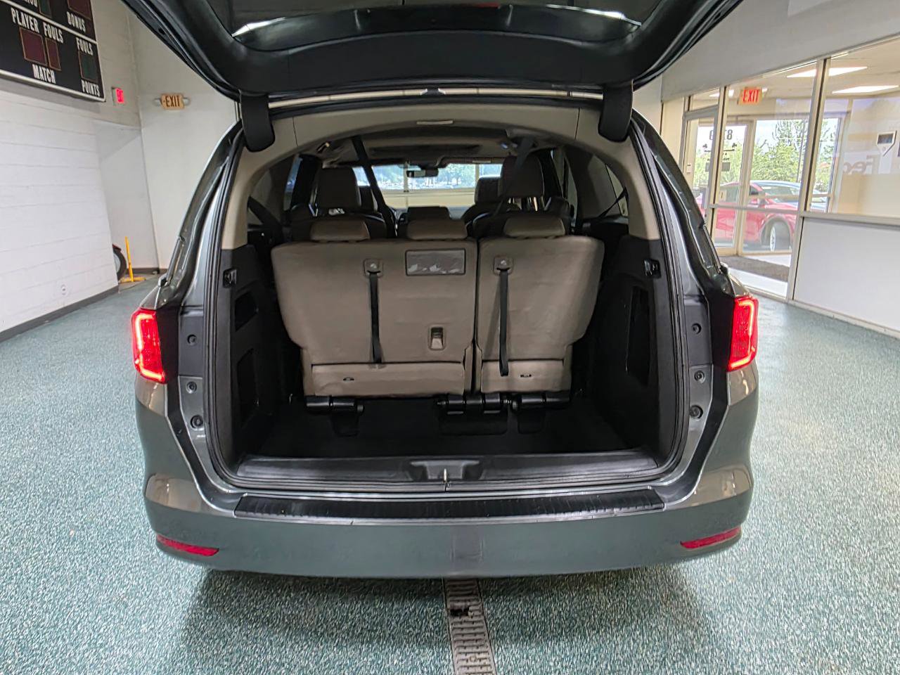 Used 2018 Honda Odyssey EX-L image 21