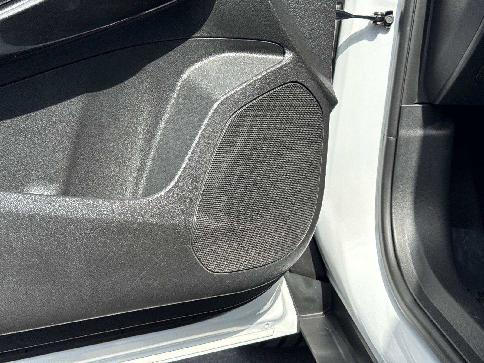 Used 2024 Chevrolet Trax RS w/ Driver Confidence Package image 21