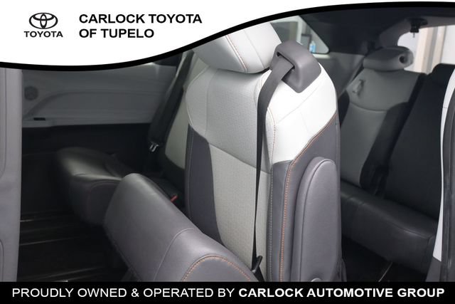 Used 2024 Toyota Sienna XSE FWD image 21