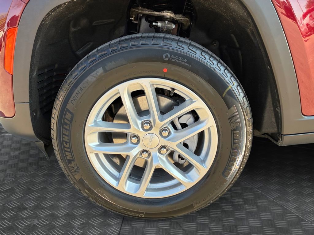 New 2026 Jeep Grand Cherokee Laredo RWD image 22