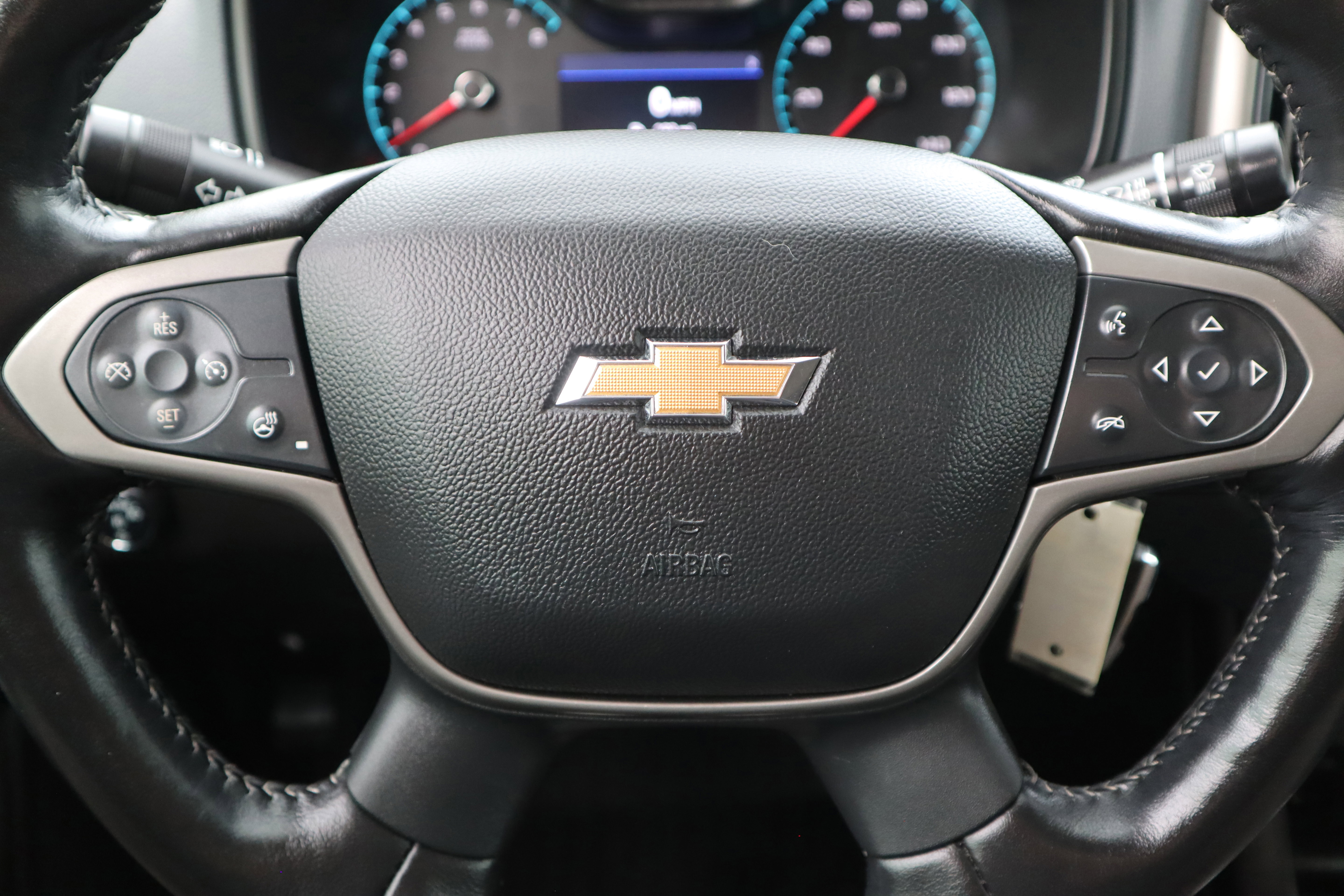 Used 2022 Chevrolet Colorado Z71 image 30