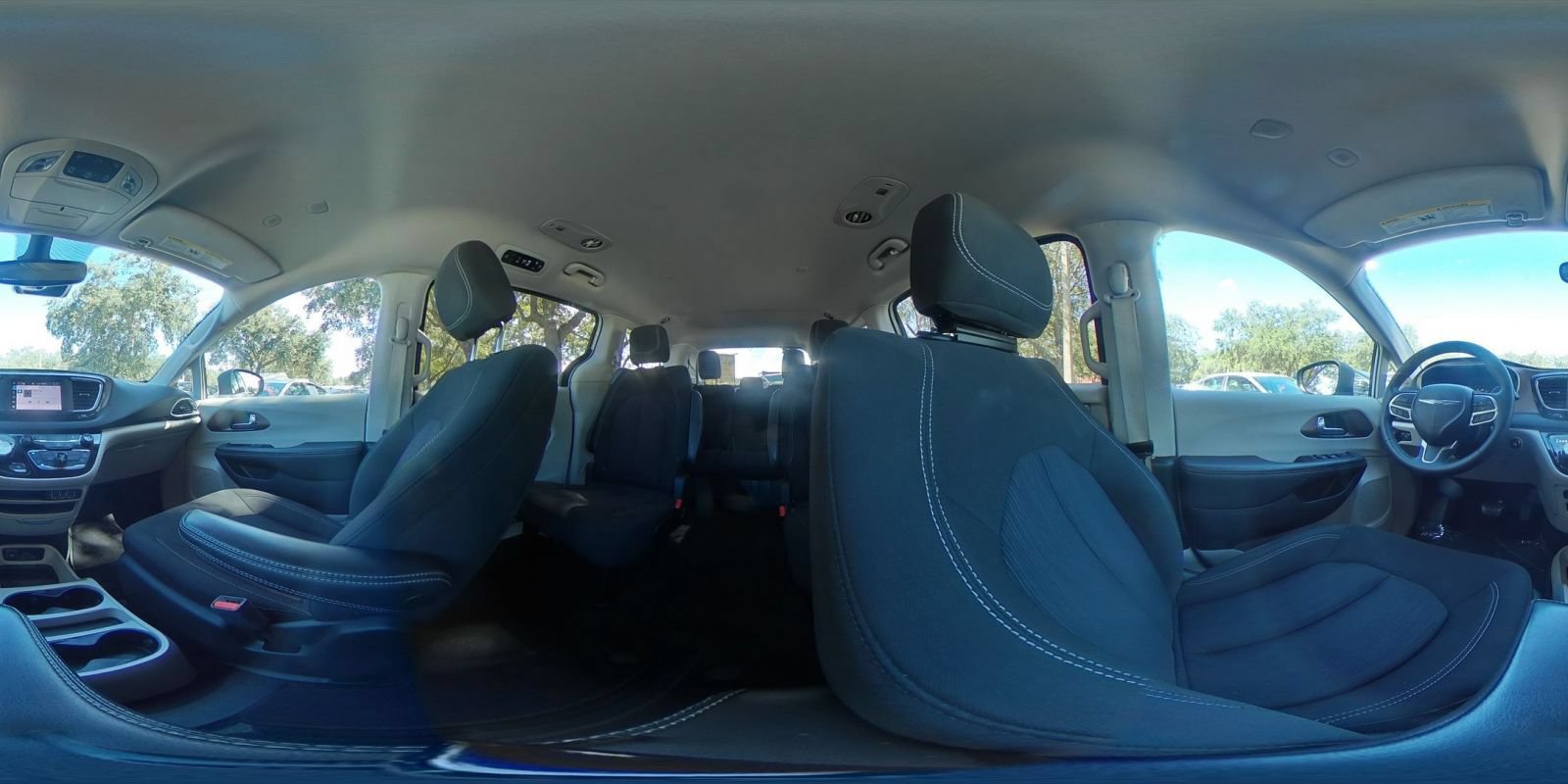 Used 2024 Chrysler Voyager LX FWD image 44