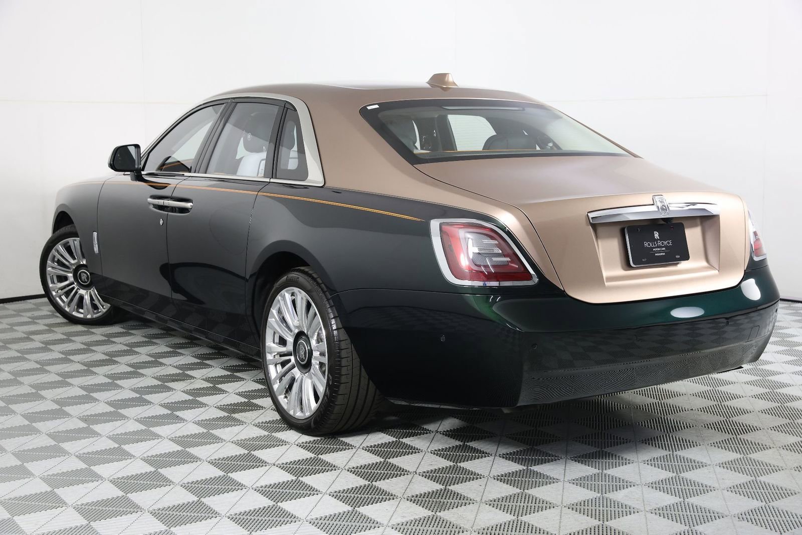 Certified 2022 Rolls-Royce Ghost AWD/4WD image 3