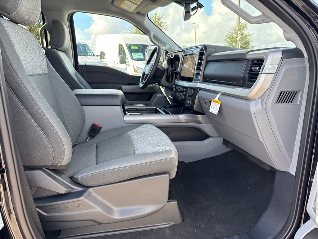 New 2026 Ford F250 XLT w/ XLT Premium Package AWD/4WD image 22