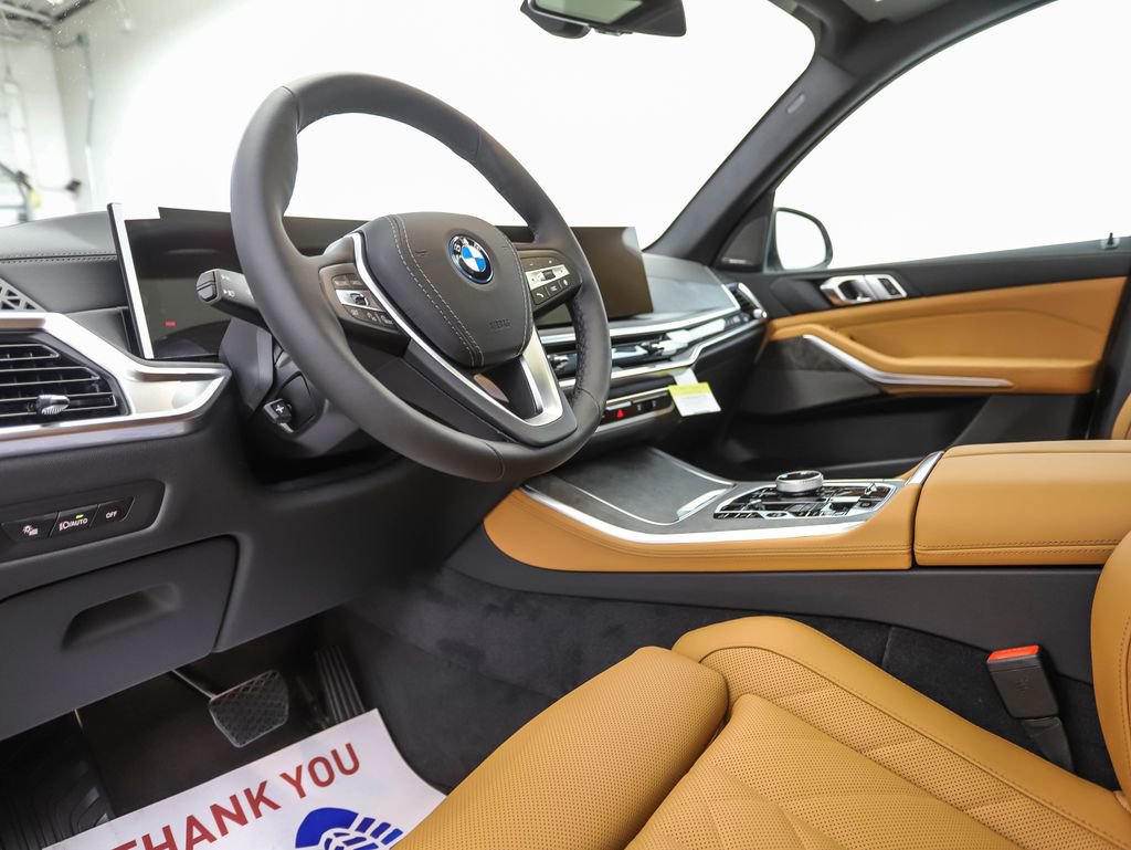 Used 2026 BMW X5 xDrive50e w/ Executive Package image 10