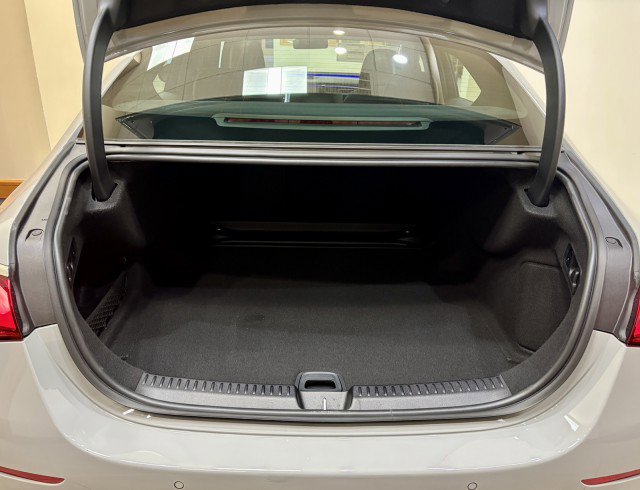 New 2026 Mercedes-Benz E 450 4MATIC Sedan image 24