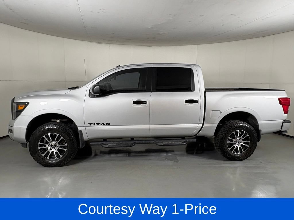 Used 2021 Nissan Titan SV w/ SV Convenience Package AWD/4WD image 6