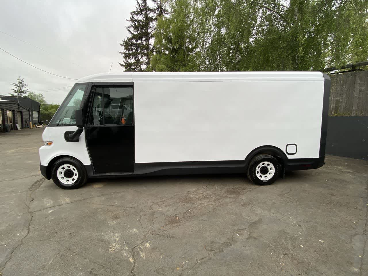 Used 2024 Chevrolet Brightdrop 600 w/ Battery Pack, Max Range AWD/4WD image 3