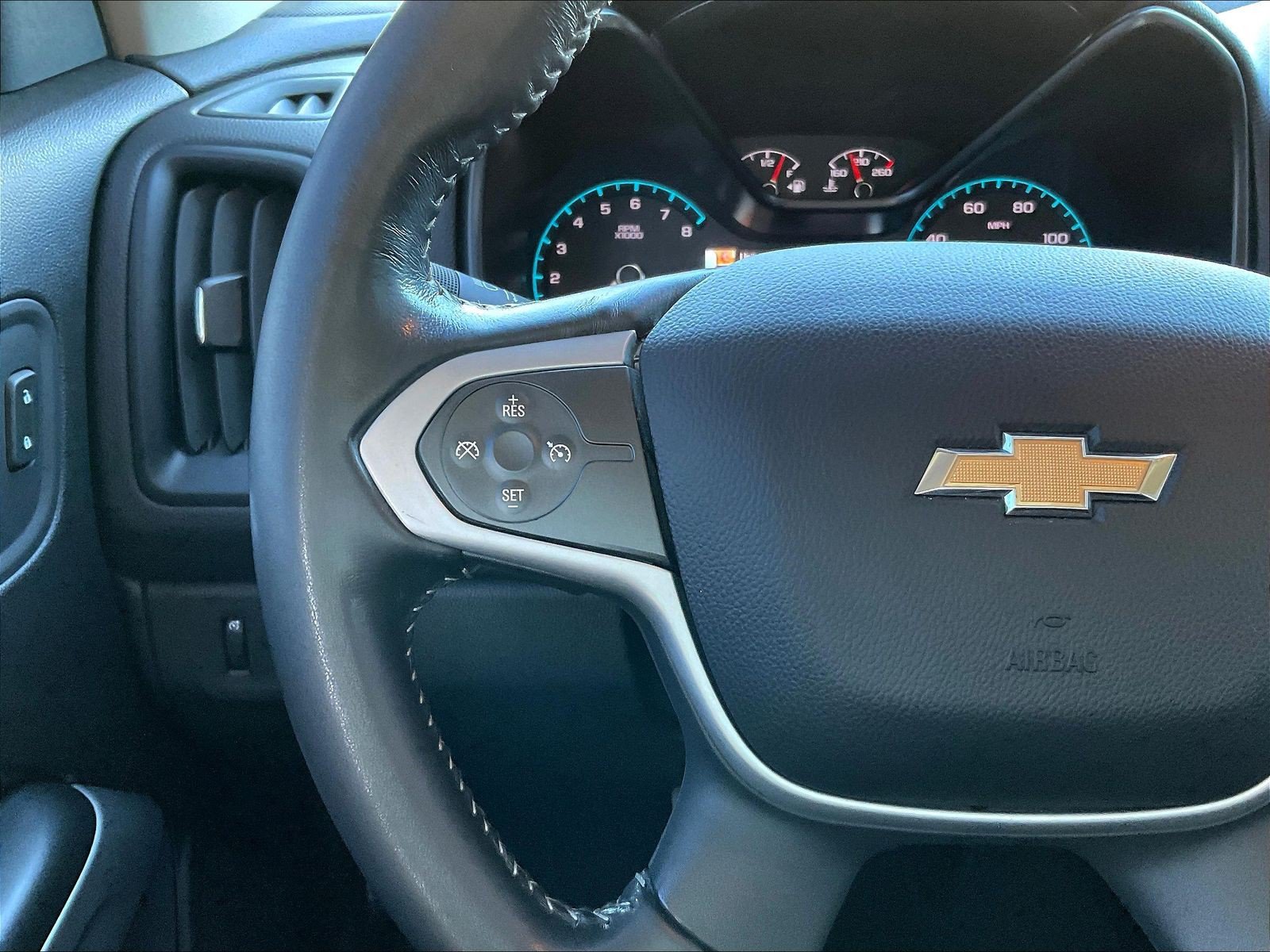 Used 2018 Chevrolet Colorado LT RWD image 12