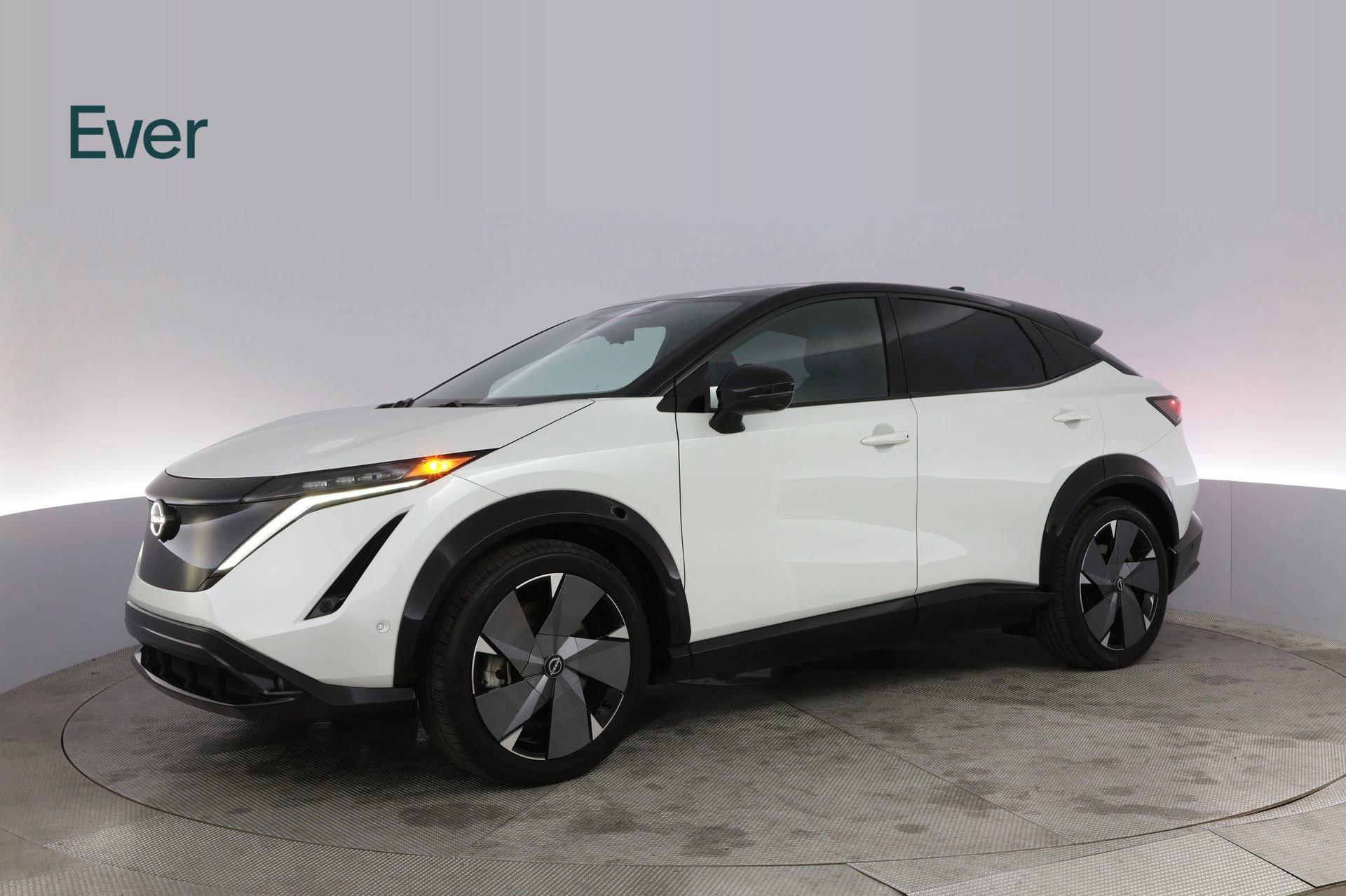 Used 2023 Nissan Ariya image 18