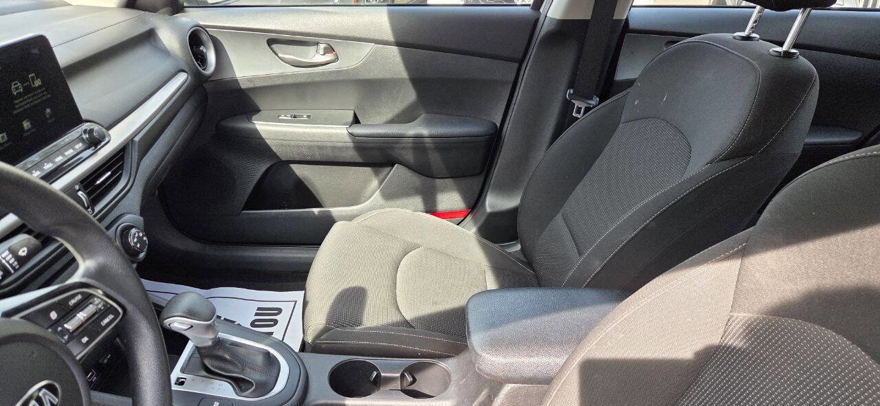 Used 2021 Kia Forte LXS image 17