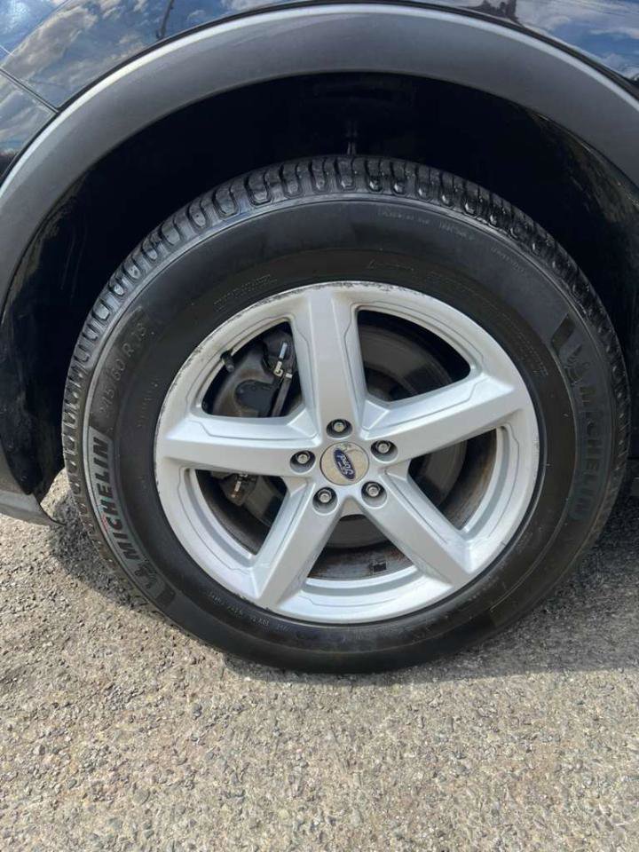 Used 2016 Ford Explorer XLT w/ Equipment Group 202A image 13