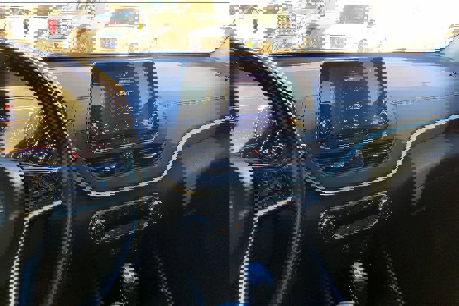 Used 2022 Nissan Altima 2.5 SV w/ SV Premium Package image 7