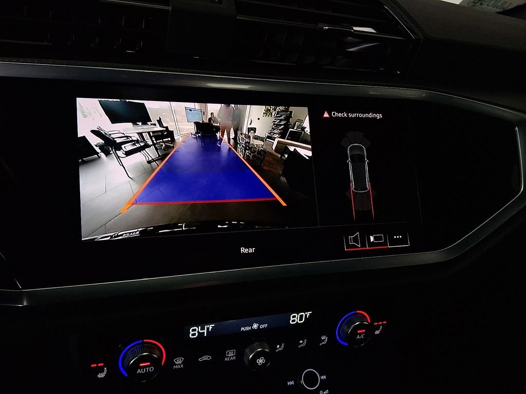 Certified 2025 Audi Q3 2.0T Premium w/ Convenience Package image 19