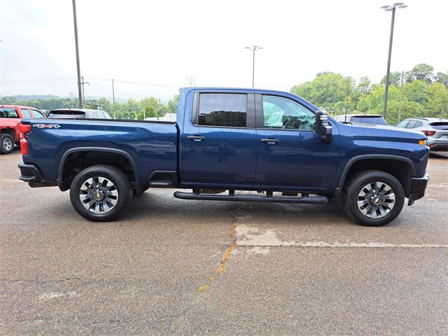 Used 2023 Chevrolet Silverado 2500 Custom w/ Custom Value Package image 6