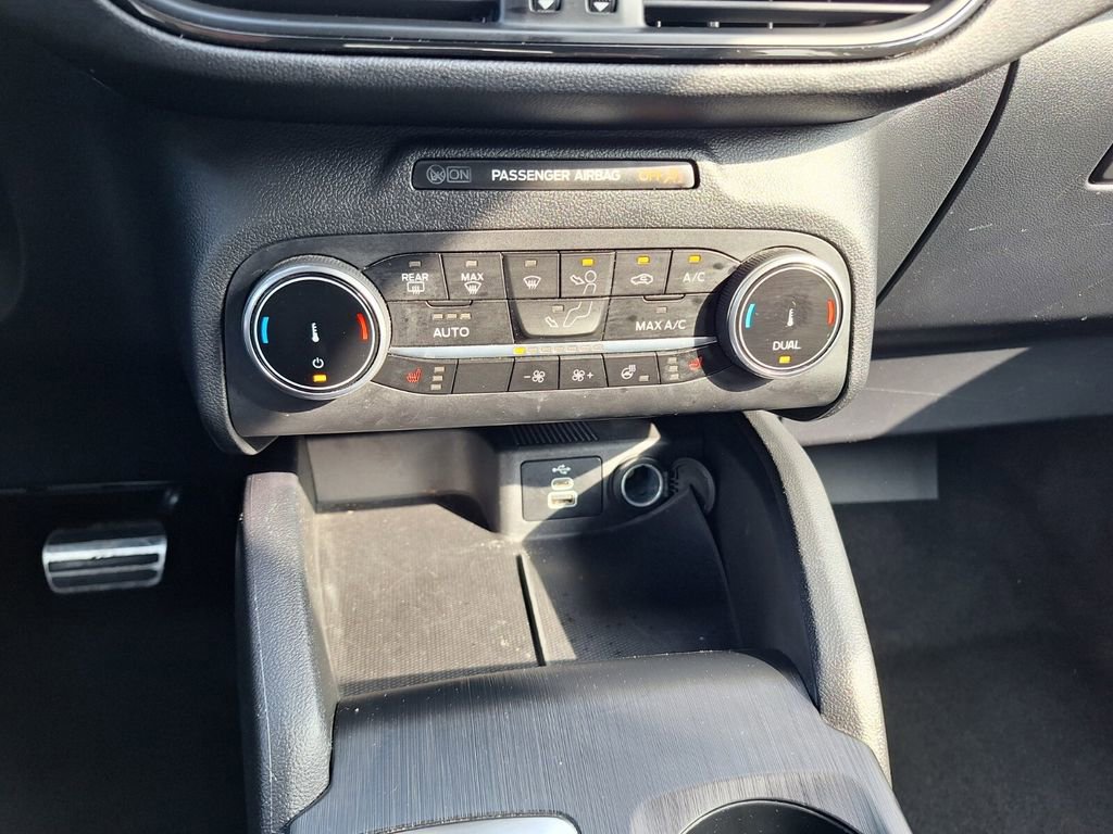 Used 2024 Ford Escape ST-Line image 13