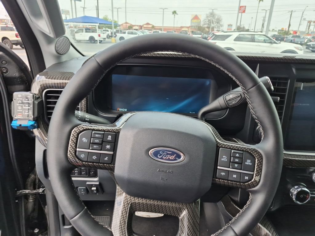New 2025 Ford F250 Lariat w/ Lariat Ultimate Package image 9
