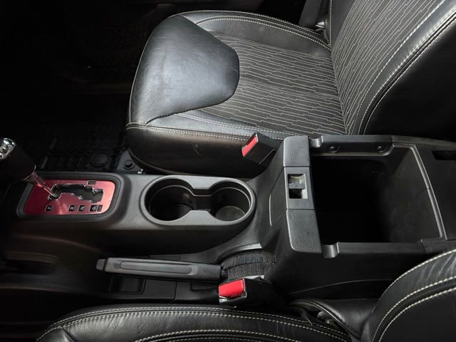 Used 2015 Jeep Wrangler Unlimited Sport image 20