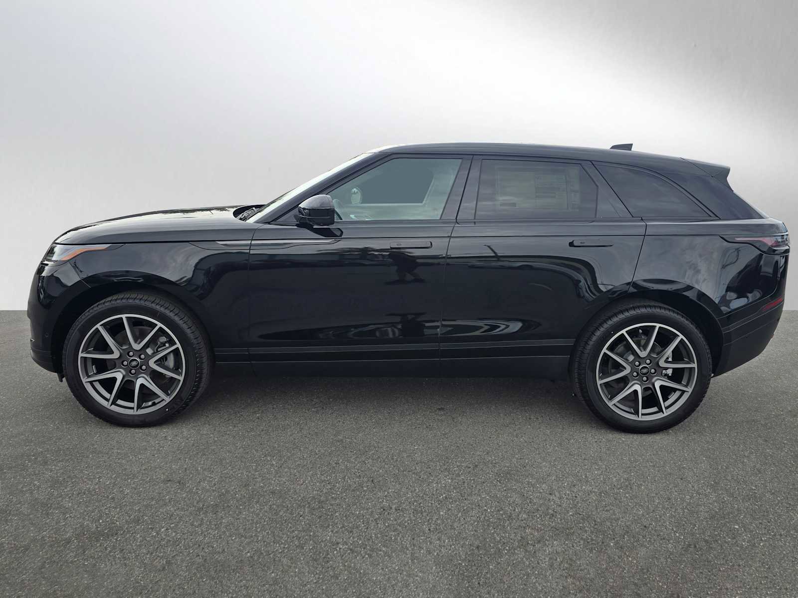 Used 2026 Land Rover Range Rover Velar S image 6
