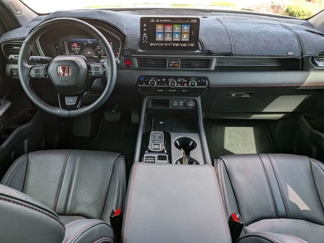 Used 2025 Honda Pilot Black Edition image 6