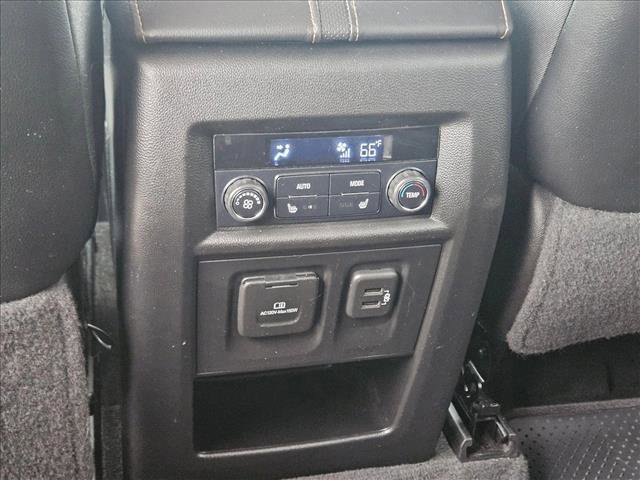 Used 2018 Chevrolet Traverse Premier w/ Driver Confidence II Package image 19