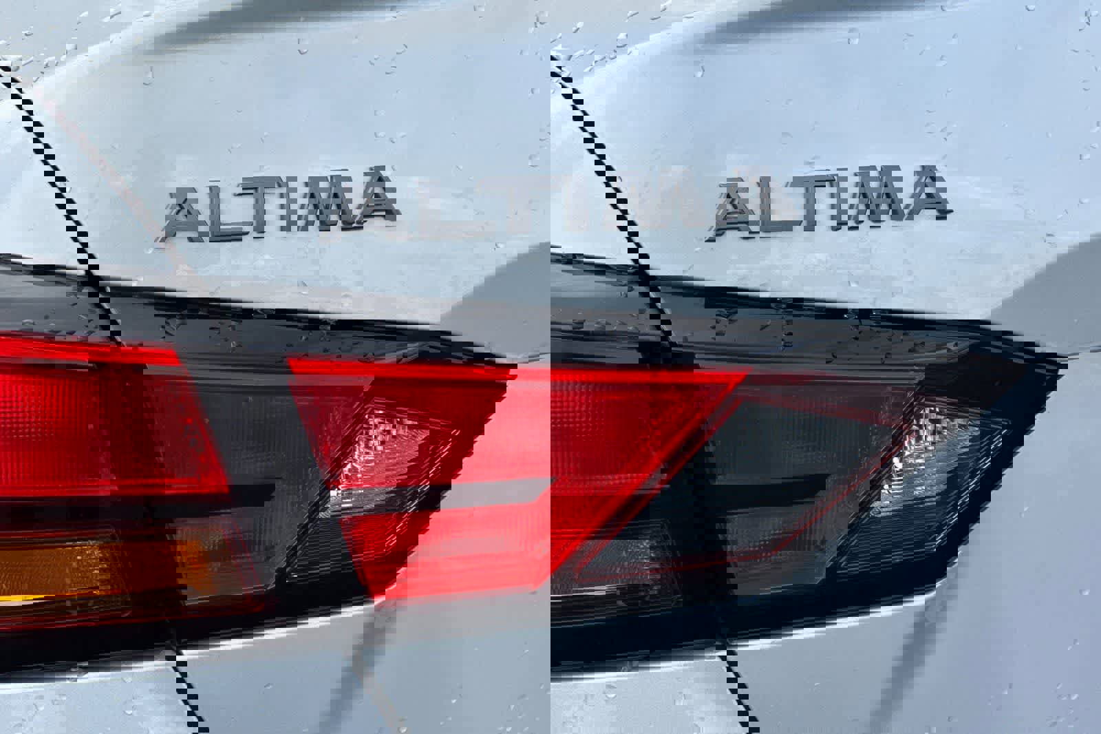 Used 2024 Nissan Altima 2.5 SV FWD image 29