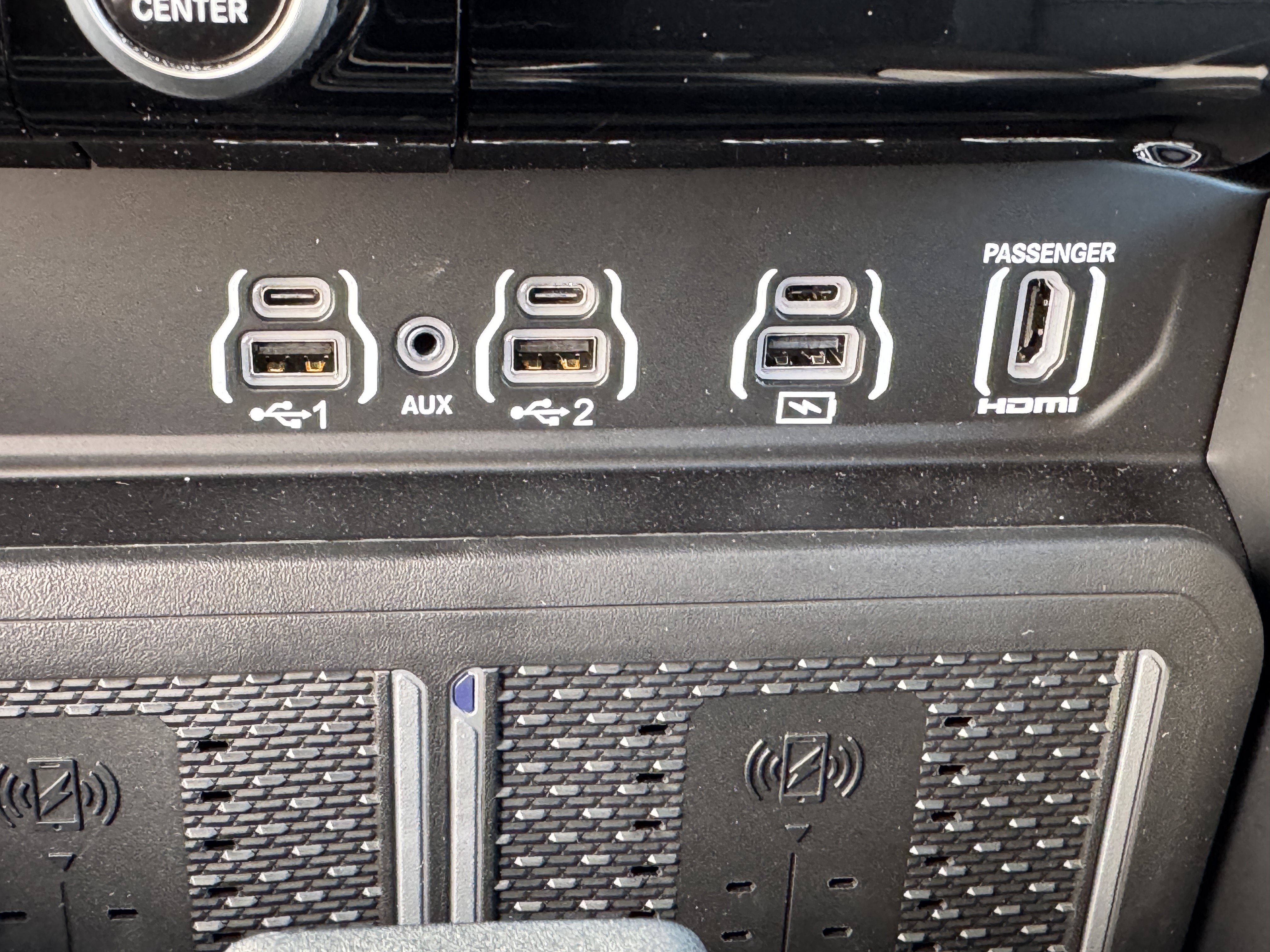 New 2026 RAM 3500 Limited AWD/4WD image 32