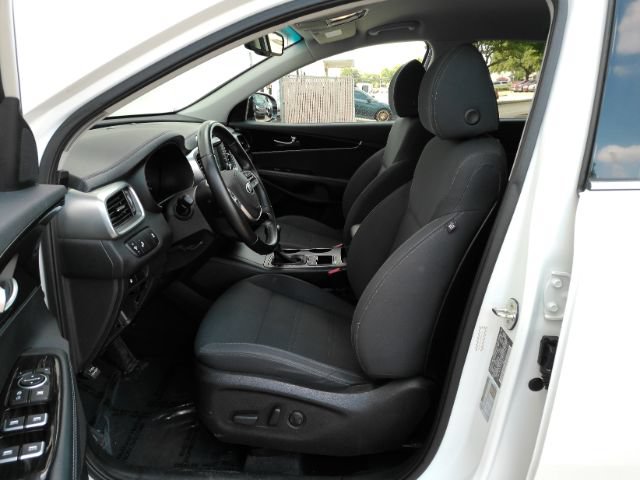 Used 2019 Kia Sorento AWD w/ LX Convenience Package image 12