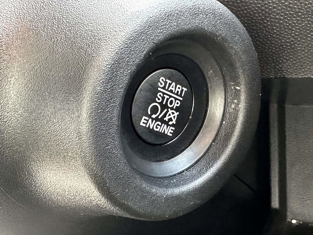 Used 2023 RAM ProMaster 2500 image 31