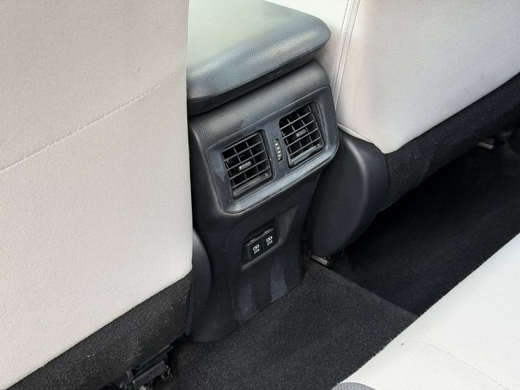 Used 2019 Toyota RAV4 XLE w/ Convenience Package AWD/4WD image 23