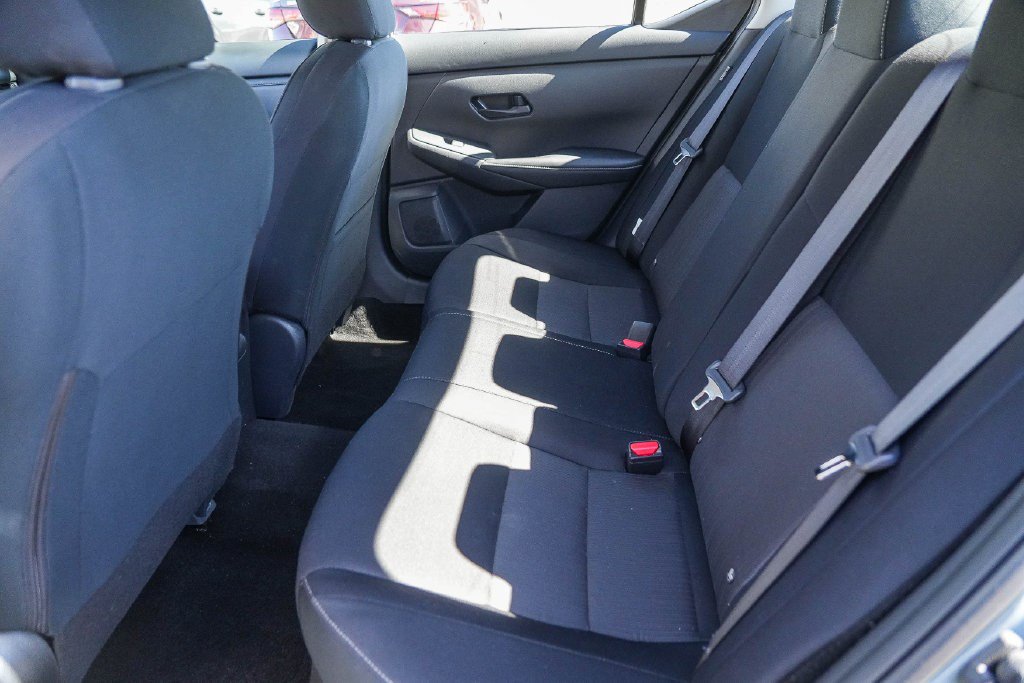 Used 2024 Nissan Sentra SV FWD image 16