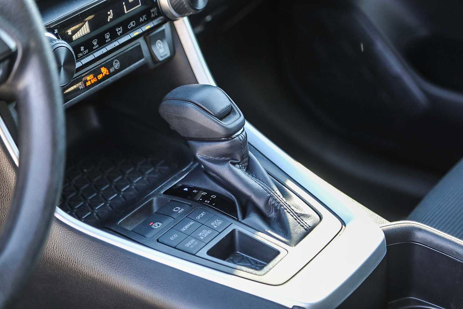 Certified 2024 Toyota RAV4 LE image 21