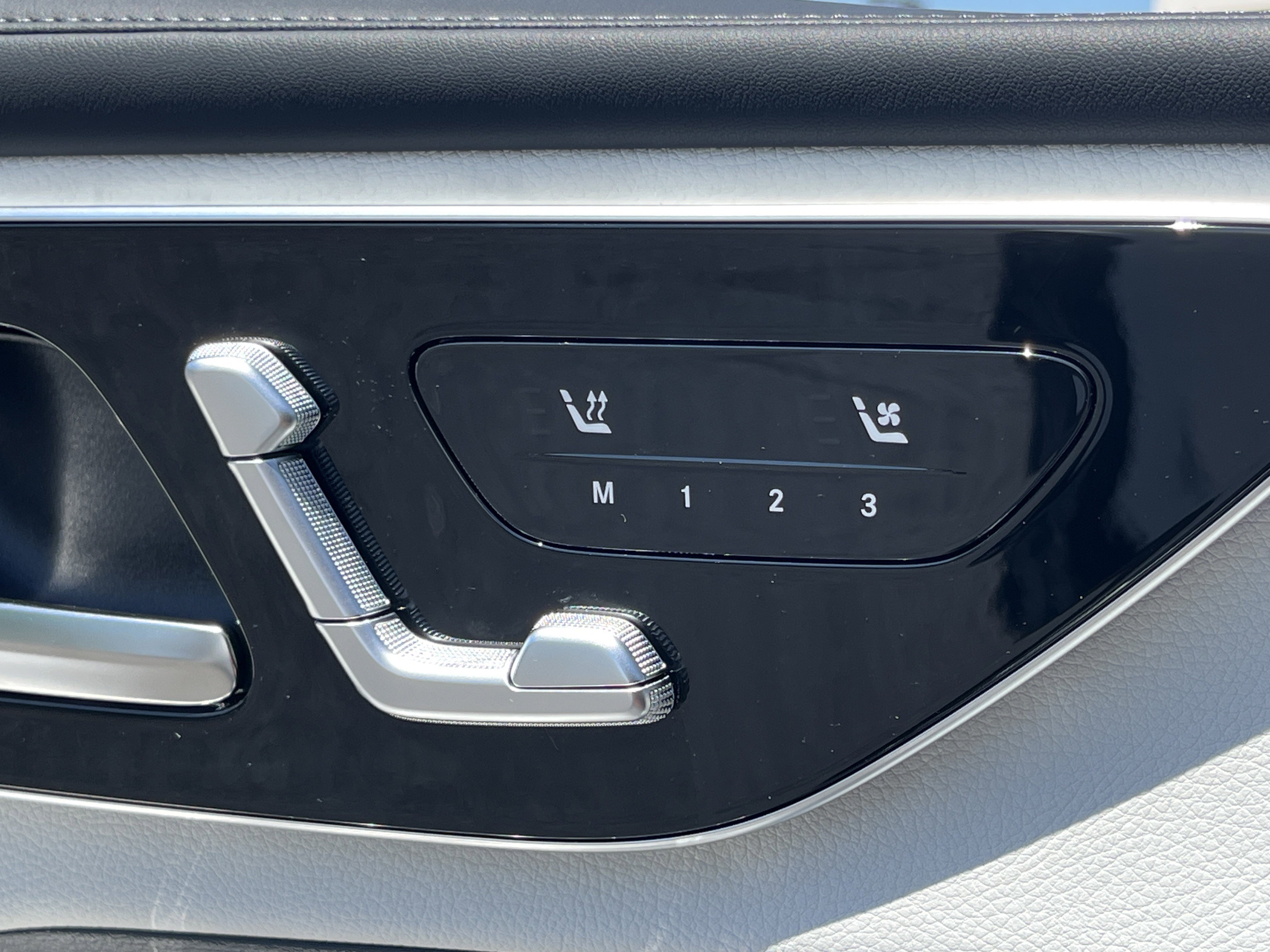 Used 2026 Mercedes-Benz GLC 300 4MATIC image 14