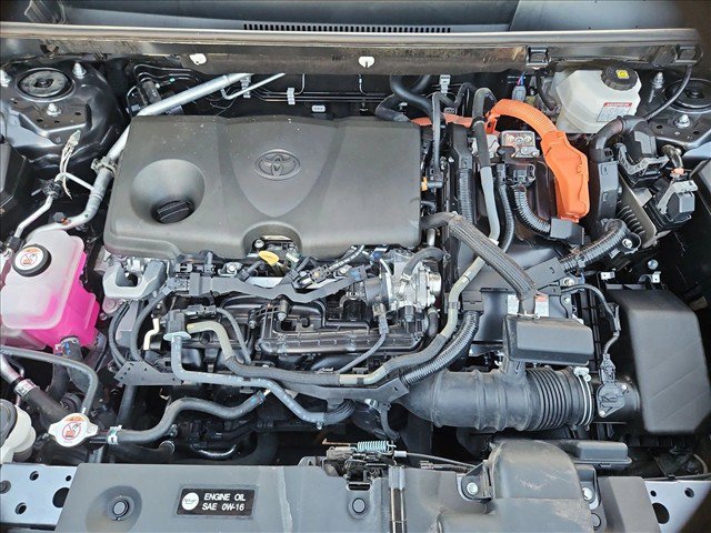 Used 2025 Toyota RAV4 LE AWD/4WD image 28